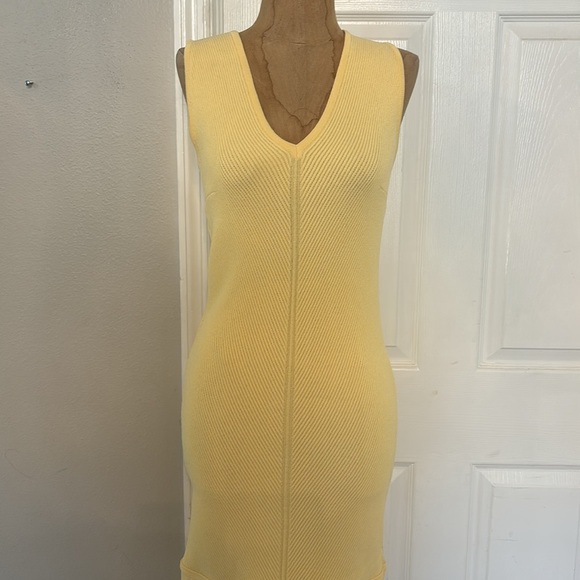 Biana - Picture 2 of 8